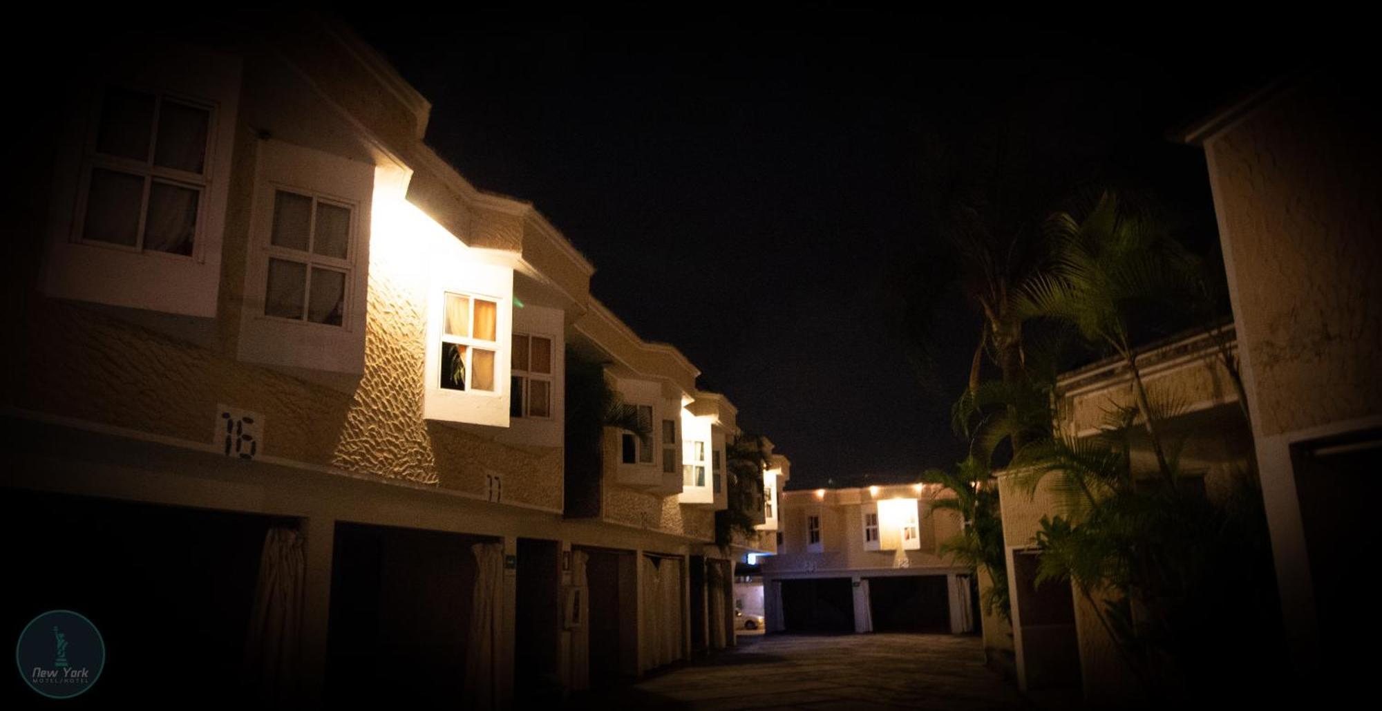 New York Hotel/Motel Orizaba  Exterior photo