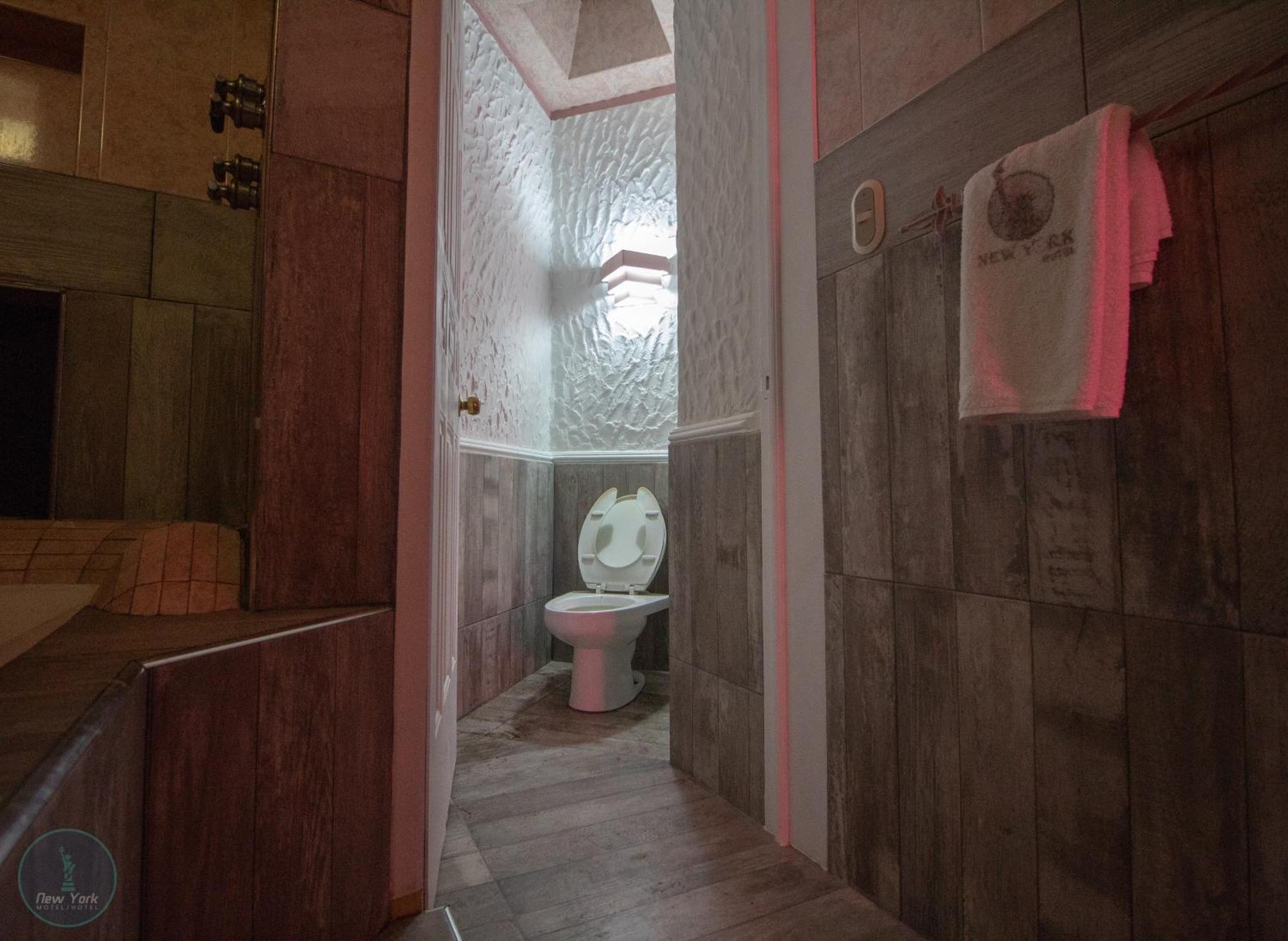 New York Hotel/Motel Orizaba  Exterior photo