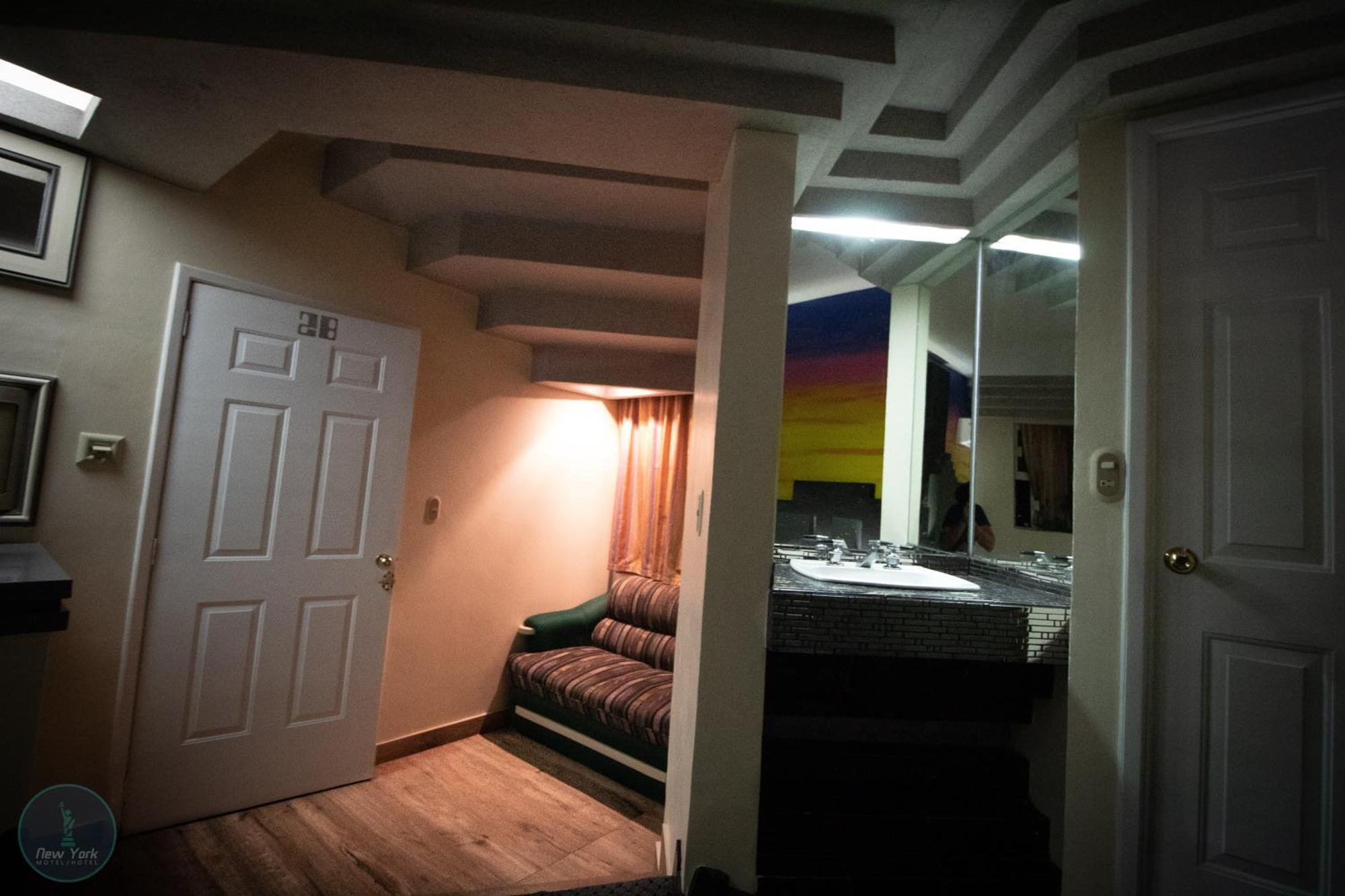 New York Hotel/Motel Orizaba  Exterior photo